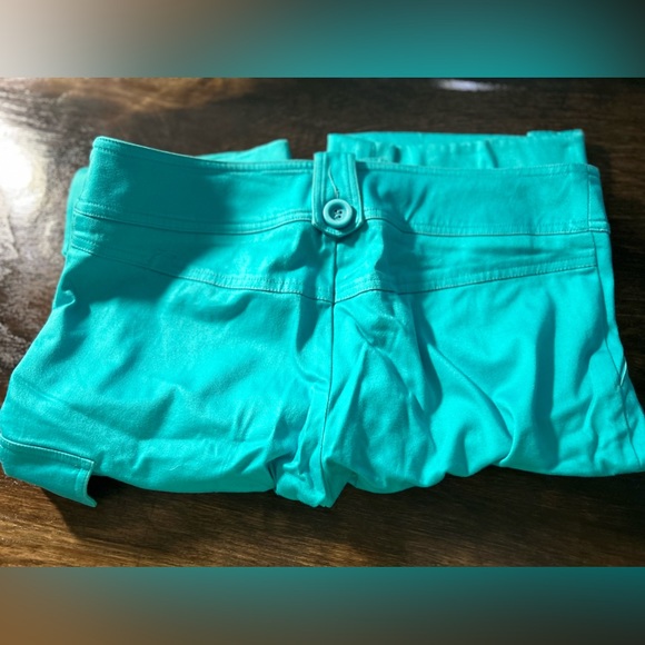 Cache Blue Size 4 Bermuda Shorts - Picture 3 of 3